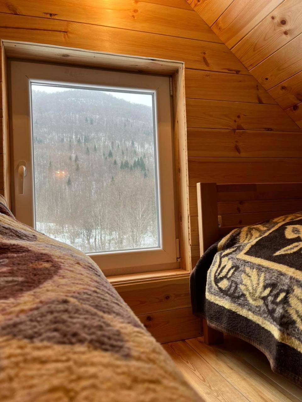 Somina Bed & Breakfast Savnik Екстериор снимка